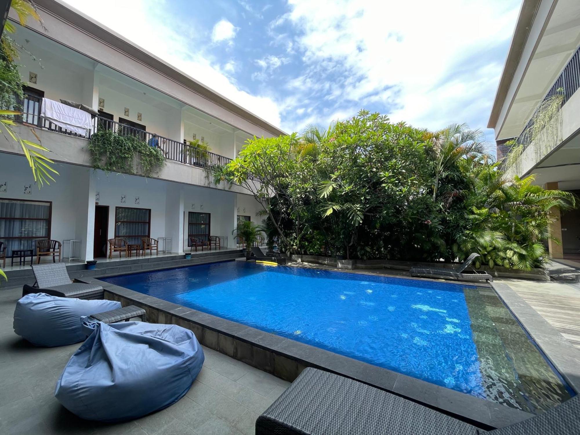 Seminyak Point Guest House Exterior foto